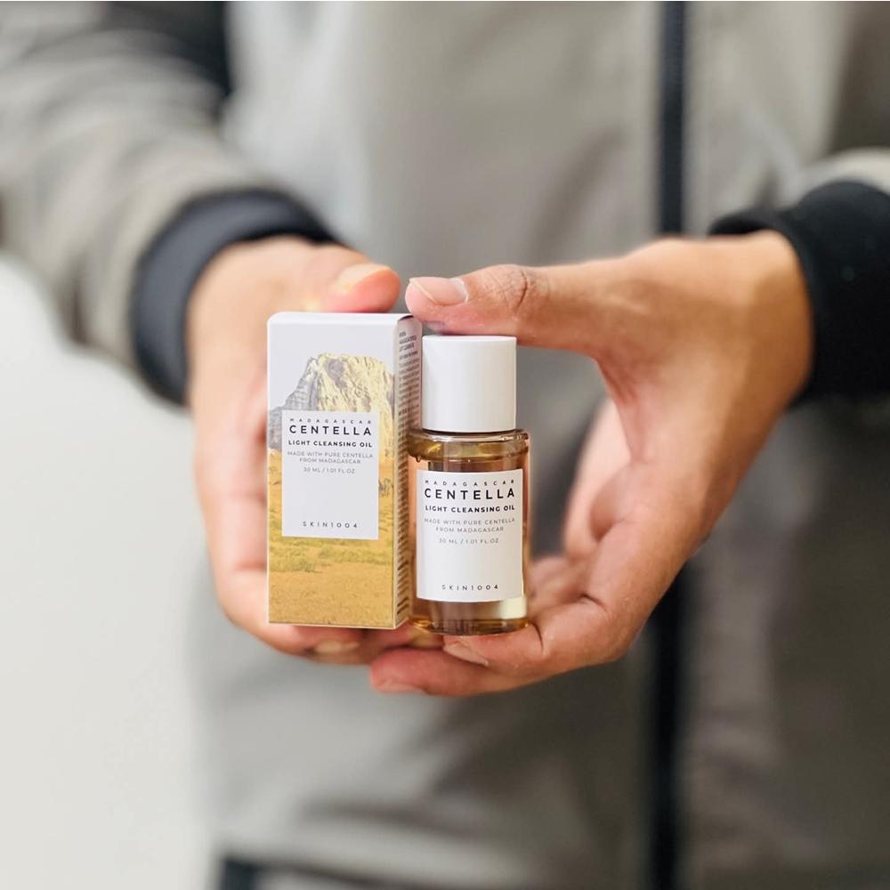 Centella Light Cleansing Oil 30 ML - SKIN1004